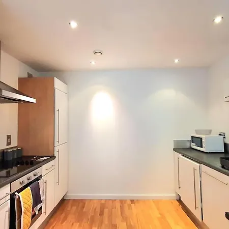 Long-term Retreat! Family & Business - 5 Beds City Apt & Parking - 中国搬迁 Apartment Leeds (West Yorkshire)