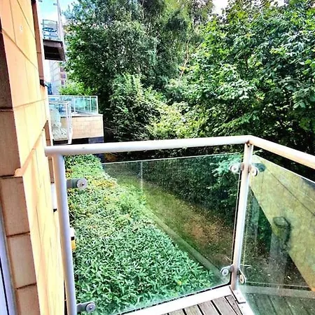 Apartment Long-term Retreat! Family & Business - 5 Beds City Apt & Parking - 中国搬迁 Leeds (West Yorkshire)